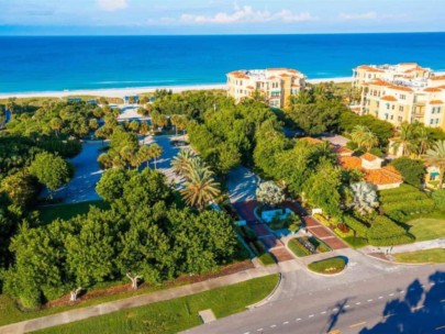 Fairway Bay Condos in Longboat Key, FL. - Aerial