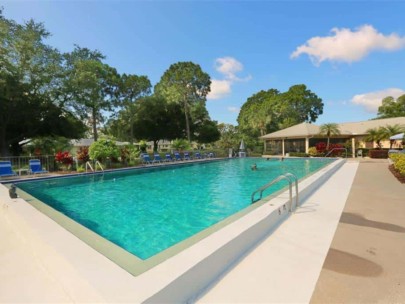 Fairway Bend Villas in Palm Aire Sarasota, FL. - Pool