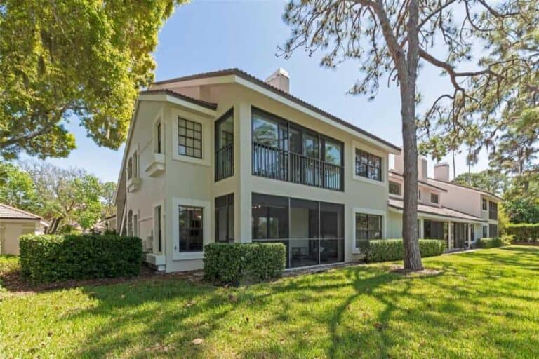 Fairway Woods Condos in Palmer Ranch Sarasota, FL. - Condo Building