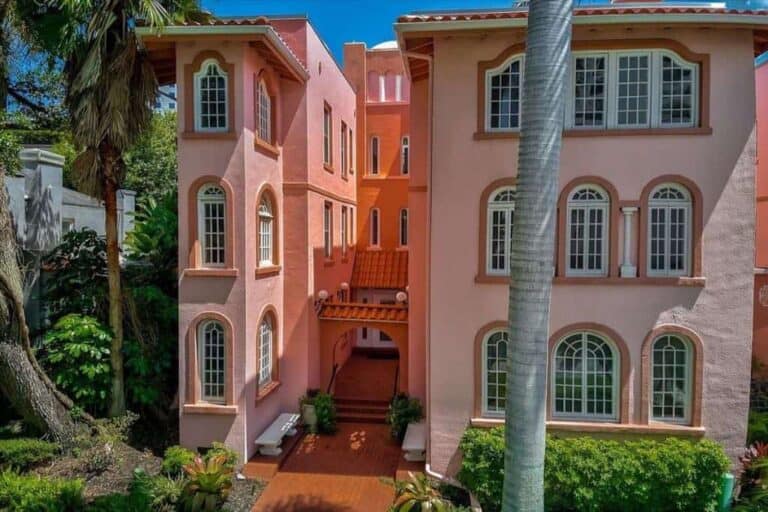 Frances Carlton Condos in Downtown Sarasota, FL. - Building