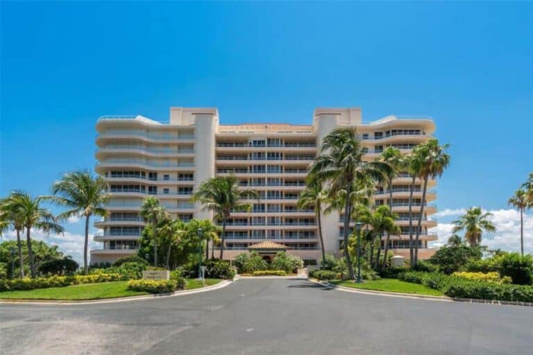 Grand Bay Condos in Longboat Key, FL. - Building
