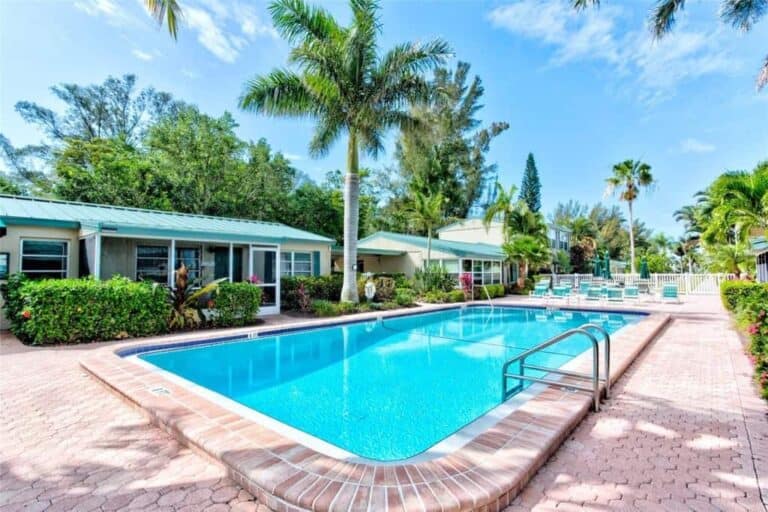 Gulf Haven Condos in Siesta Key, FL. - Pool