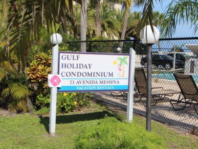 Gulf Holiday Condos in Siesta Key, FL. - Entrance Sign