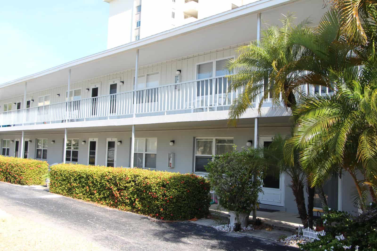 Gulf Holiday Condos For Sale | Siesta Key, FL