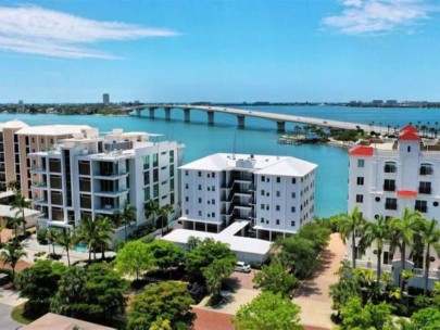 Harbor House Condos in Downtown Sarasota, FL. - Building Aerial