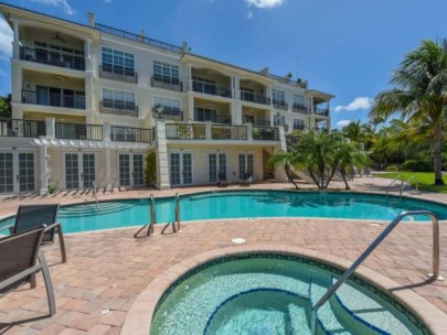 Hudson Crossing Condos in Downtown Sarasota, FL. - Pool and Hot Tub