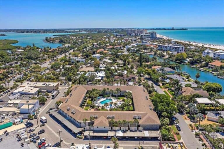 Kingston Arms Condos in Lido Key Sarasota, FL. - Aerial