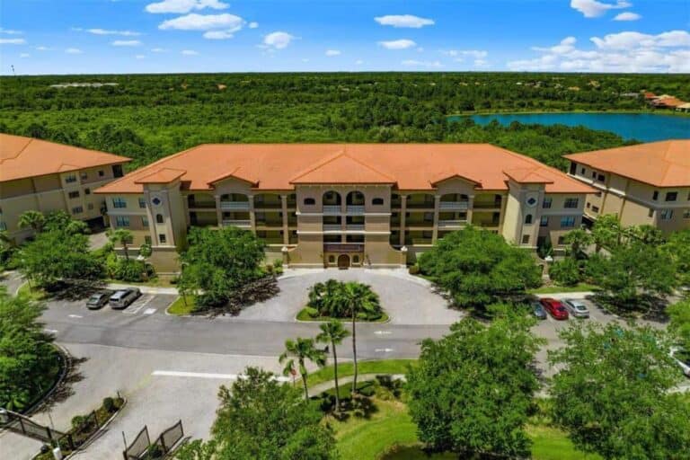 Lake Vista Residences Condos in Lakewood Ranch, FL. - Building Aerial