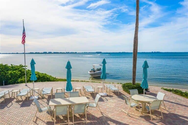 Le Chateau Condos in Downtown Sarasota, FL. - Patio