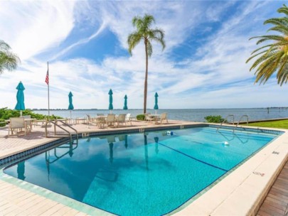 Le Chateau Condos in Downtown Sarasota, FL. - Pool