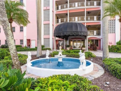 Le Chateau Condos in Downtown Sarasota, FL. - Entrance Fountain