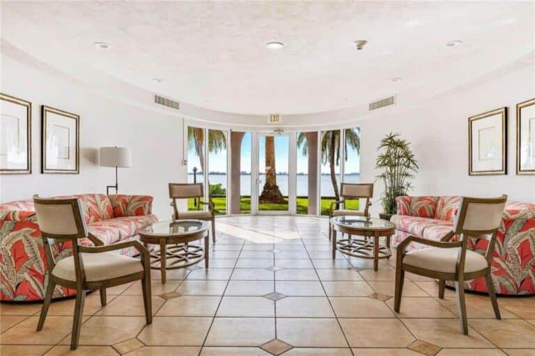 Le Chateau Condos in Downtown Sarasota, FL. - Lobby