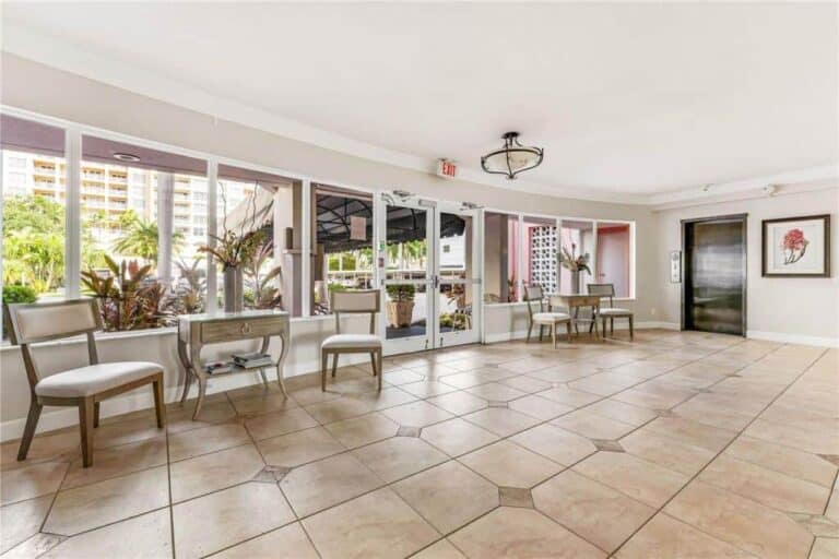 Le Chateau Condos in Downtown Sarasota, FL. - Lobby