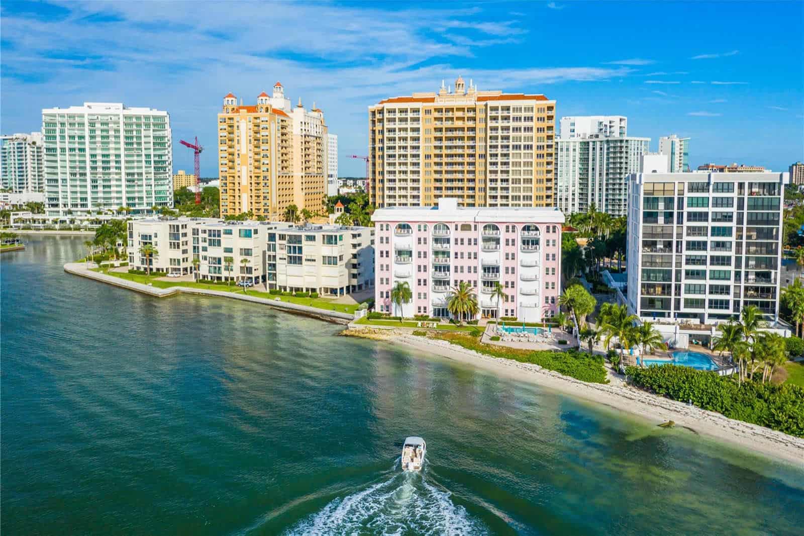 Le Chateau Condos For Sale in Downtown Sarasota, FL.