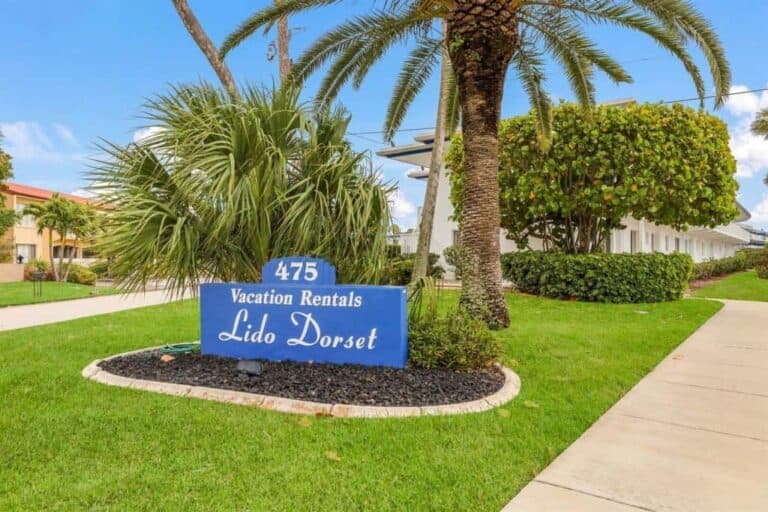 Lido Dorset Condos in Lido Key Sarasota, FL. - Entrance Sign