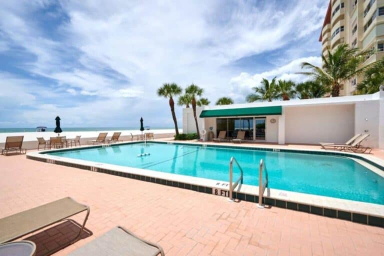 Lido Harbour Towers Condos in Lido Key Sarasota, FL. - Pool