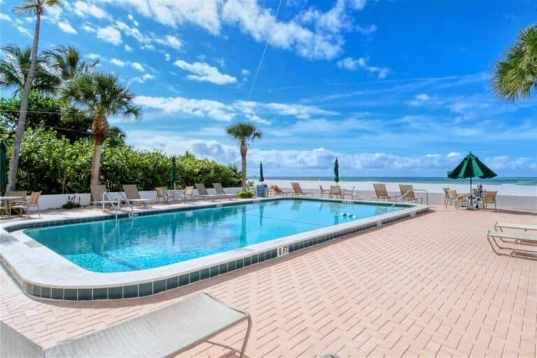 lido-harbour-towers-condos-lido-key-sarasota-fl-2 Lido Harbour Towers Condos in Lido Key Sarasota, FL. - Pool