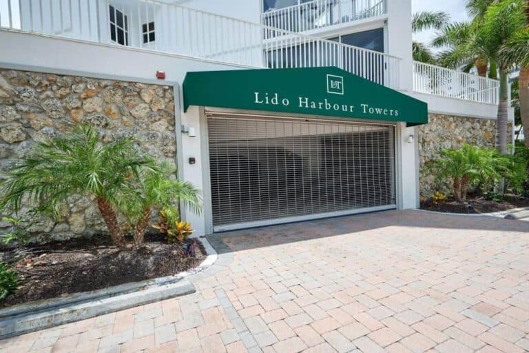 lido-harbour-towers-condos-lido-key-sarasota-fl-3 Lido Harbour Towers Condos in Lido Key Sarasota, FL. - Under Building Parking