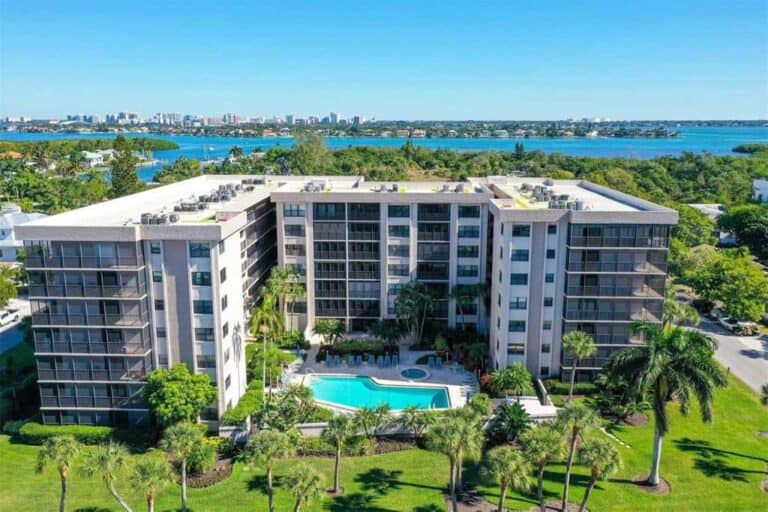 Lido Towers Condos in Lido Key Sarasota, FL. - Building Aerial