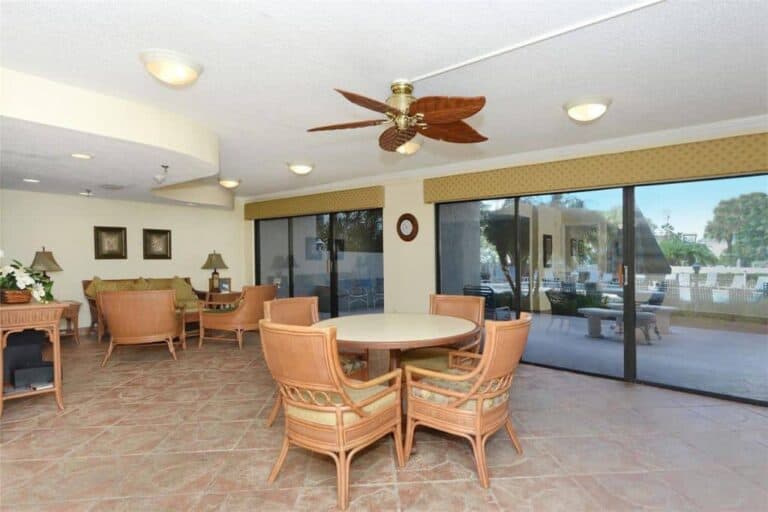 Lido Towers Condos in Lido Key Sarasota, FL. - Interior Clubhouse