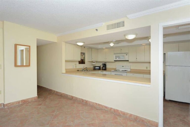 Lido Towers Condos in Lido Key Sarasota, FL. - Clubhouse Kitchen