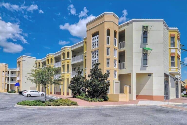 Lofts On Main Street Condos in Lakewood Ranch, FL. - Building