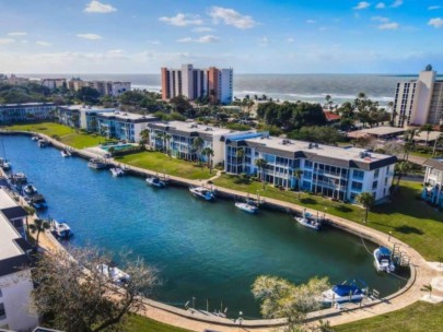 Longboat Harbour Condos in Longboat Key, FL. - Canal Front Condos