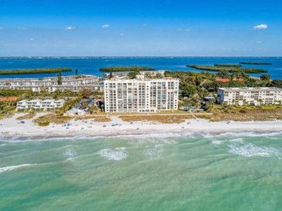 Longboat Harbour Towers Condos For Sale in Longboat Key, FL. -