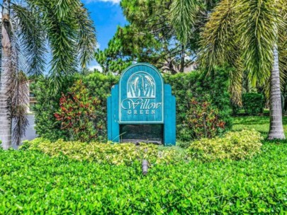 Meadows Condos in Sarasota, FL. - Willow Green Sign