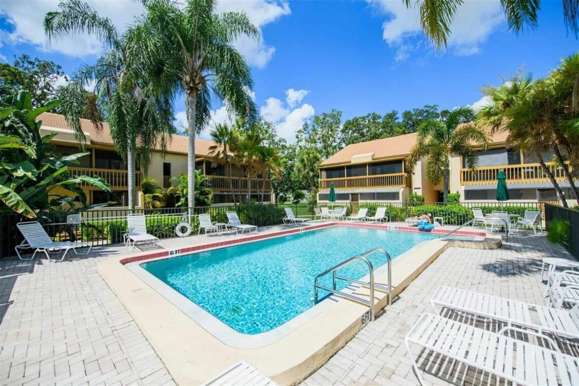 Meadows Condos For Sale in Sarasota, FL.