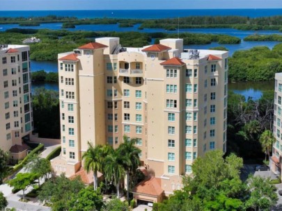 Meridian at The Oaks Condos in Osprey, FL. - Building Aerial