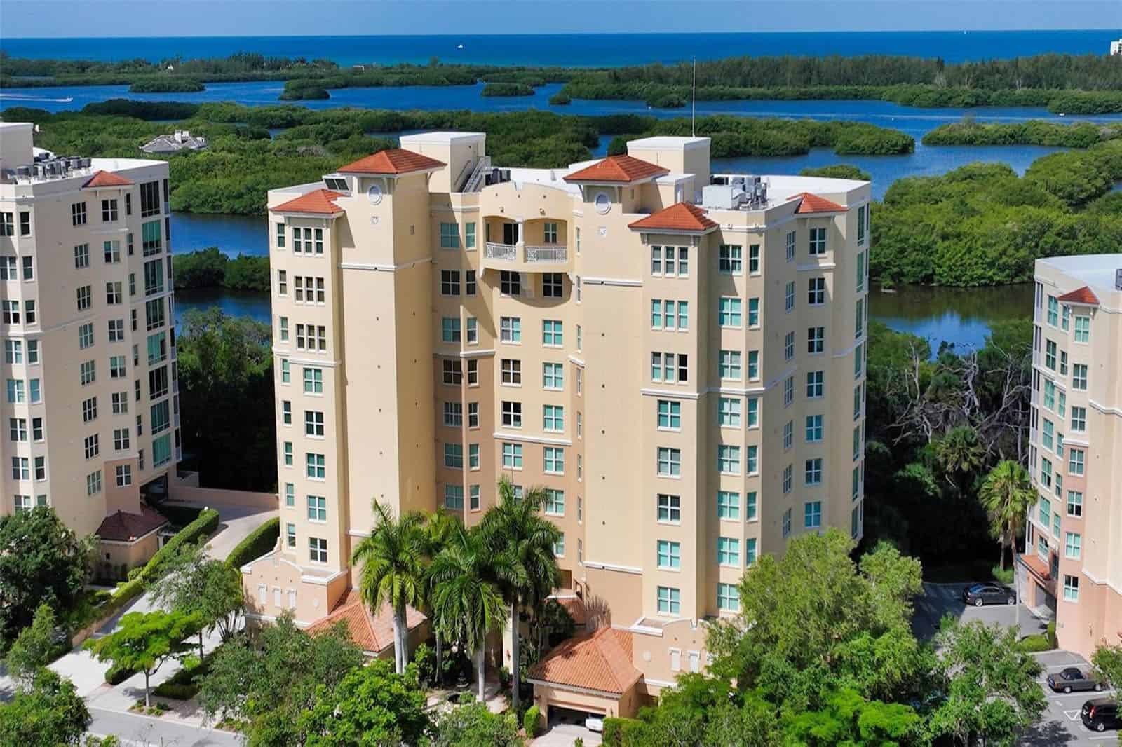 Meridian at The Oaks Condos For Sale in Osprey, FL.