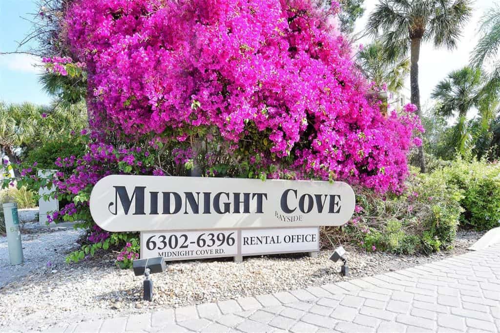 Midnight Cove Condos in Siesta Key, FL. - Entrance Sign