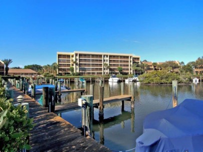 Midnight Cove Condos in Siesta Key, FL. - Dock