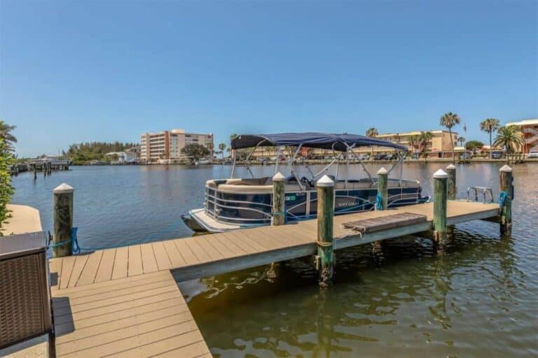 Moorings Condos in Siesta Key, FL. - Docks
