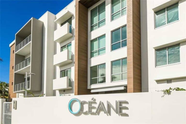 Oceane Condos in Siesta Key, FL. - Entrance Sign