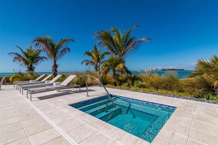 Oceane Condos in Siesta Key, FL. - Pool