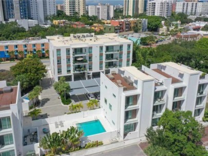 Orange Club Condos in Downtown Sarasota, FL. - Pool