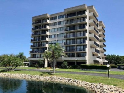 Our House At The Beach Condos in Siesta Key, FL. - Building