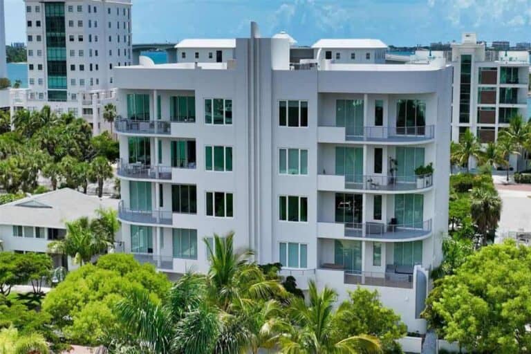 Pearl Condos in Downtown Sarasota, FL. - Building