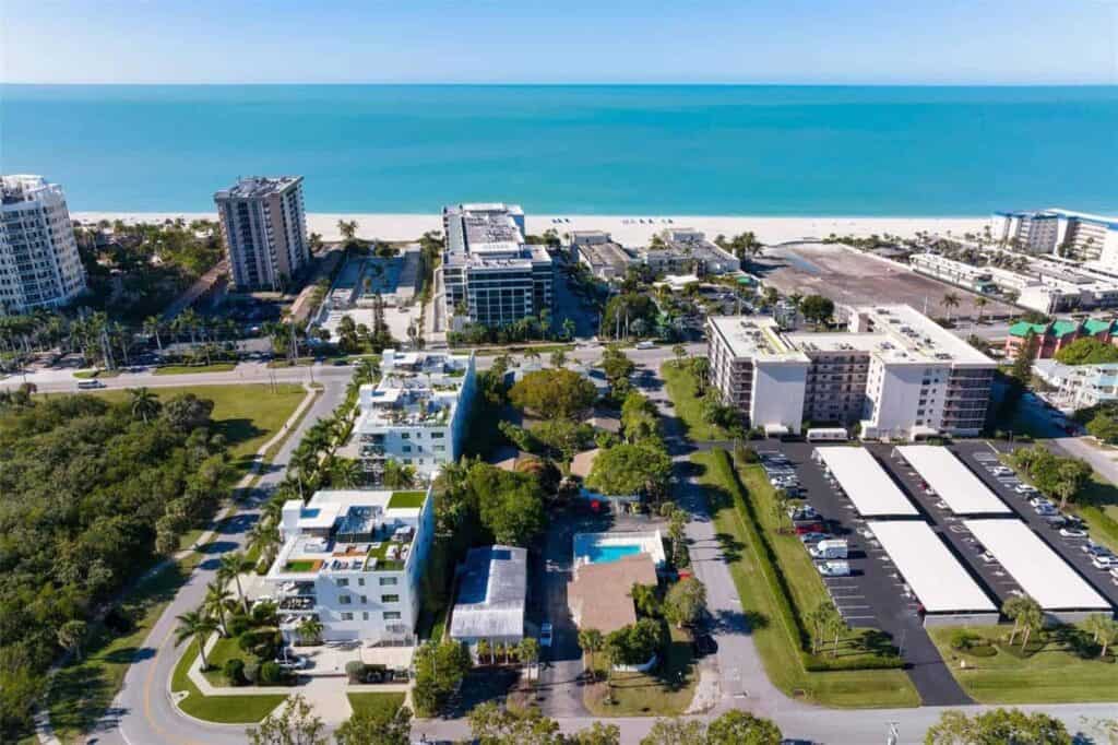 Pelican Gardens Condos For Sale in Lido Key Sarasota, FL.
