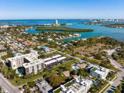 Pelican Gardens Condos in Lido Key Sarasota, FL. - Aerial