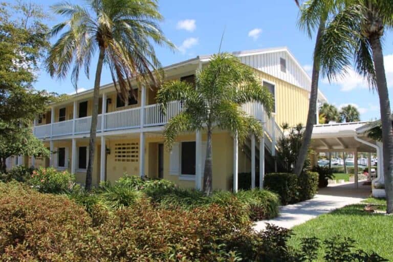 Pier 550 Condos in Downtown Sarasota, FL. - Building
