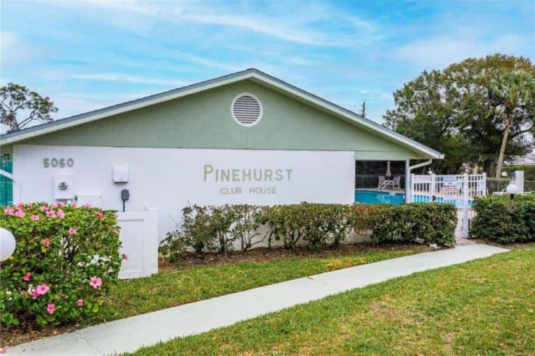Pinehurst Condos in Palm Aire Sarasota, FL. - Clubhouse