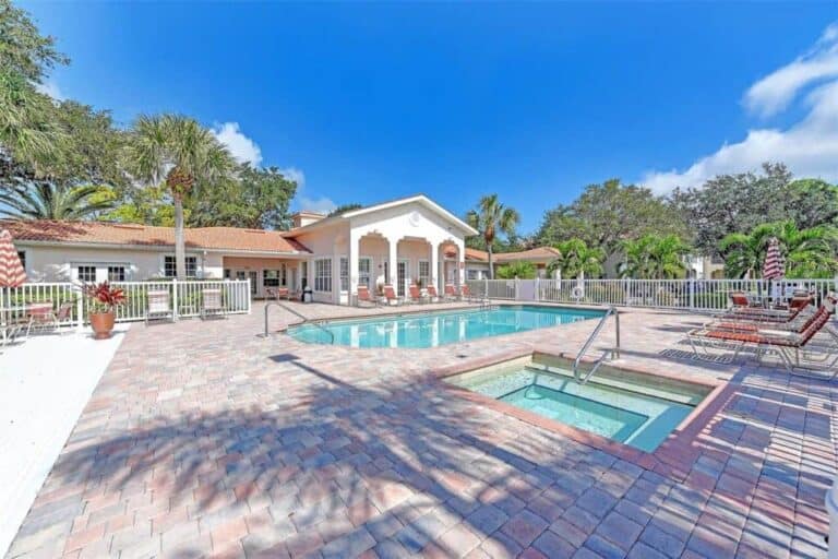 Plaza De Flores Condos in Palmer Ranch Sarasota, FL. - Pool