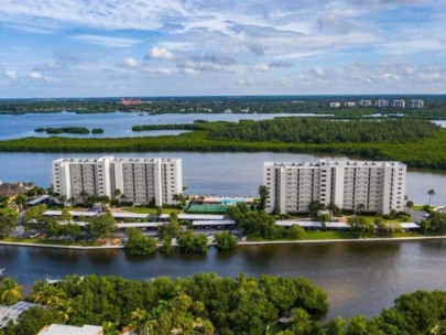 Pointe Condos in Siesta Key, FL. - Aerial