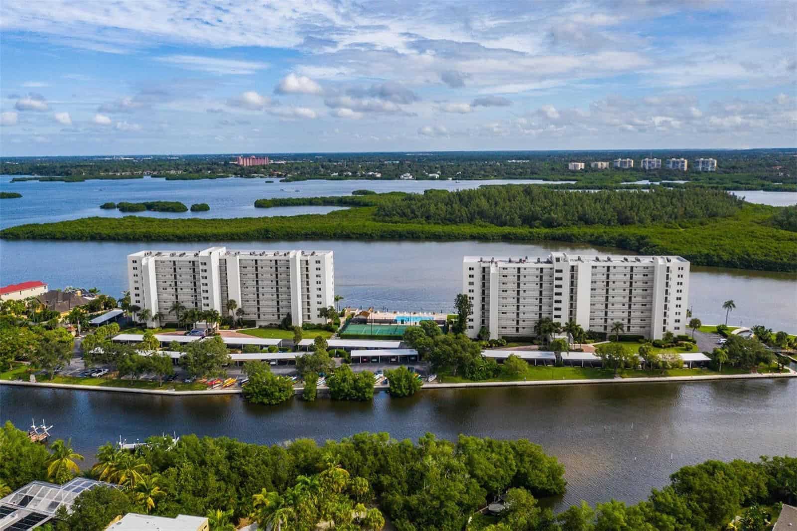 Pointe Condos For Sale in Siesta Key, FL.