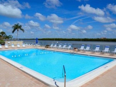 Pointe Condos in Siesta Key, FL. - Pool