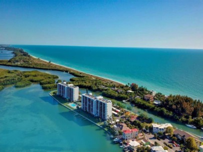 Pointe Condos in Siesta Key, FL. - Waterfront Aerial