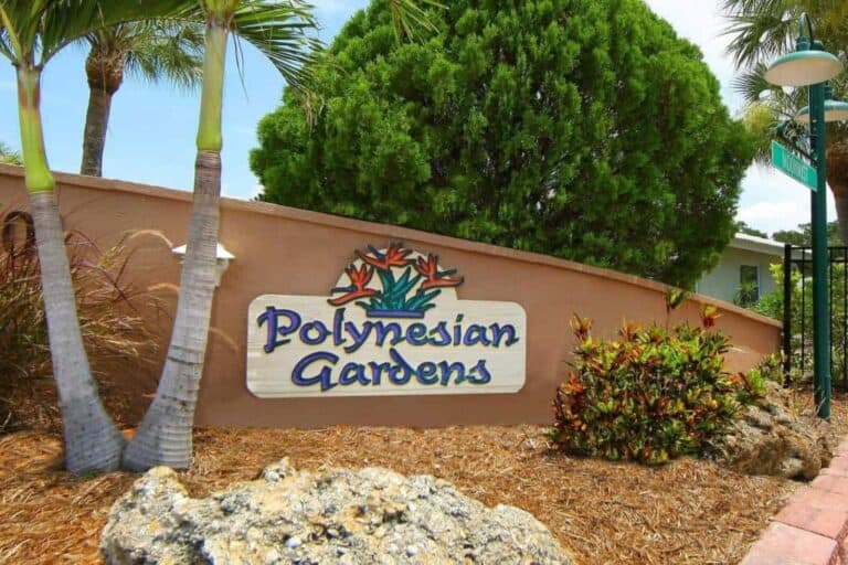 Polynesian Gardens Condos in Siesta Key, FL. - Entrance Sign